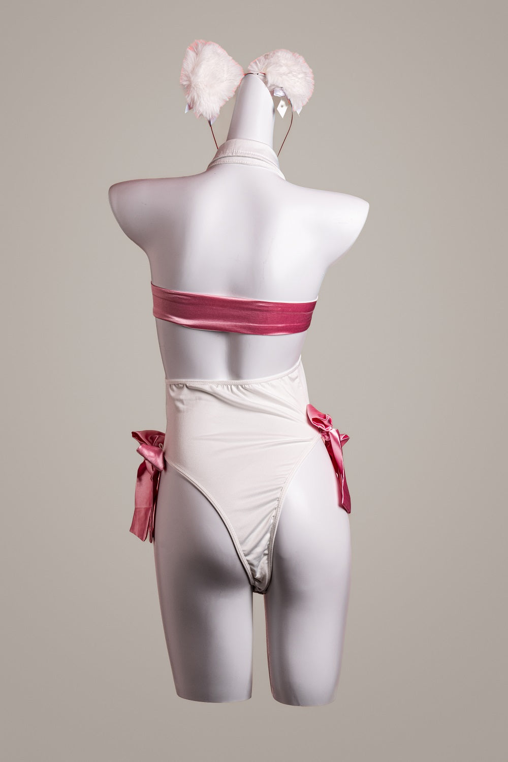 Kitty Temptation – rear view showing straps, cutouts or lace details – Velalace