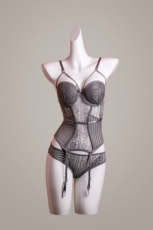 Seductive lace lingerie set with waist-cinching corset detail – Velalace